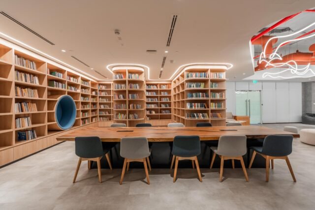 Emirates Library